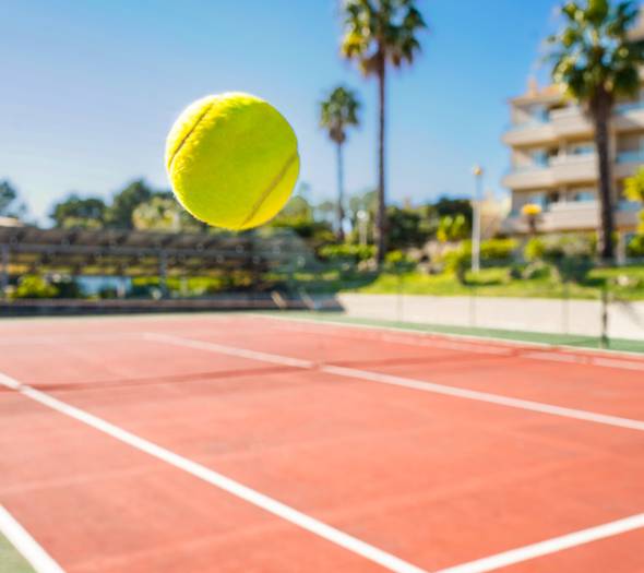 Tennis court  Vitor's Plaza Alvor