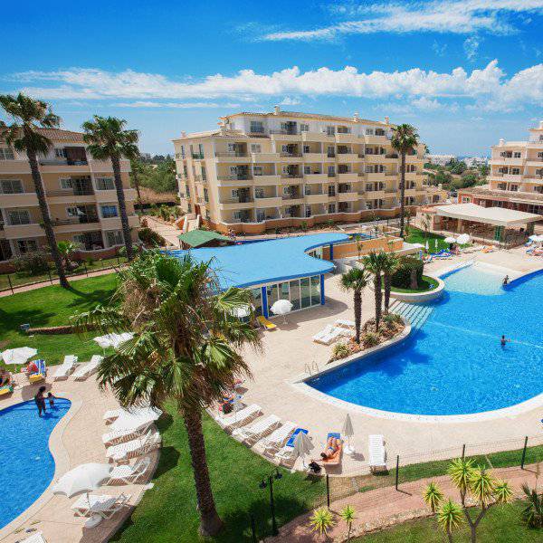 Swimming pool & beach towells Vitor's Plaza Alvor Swimming pool & beach towells Vitor's Plaza Alvor