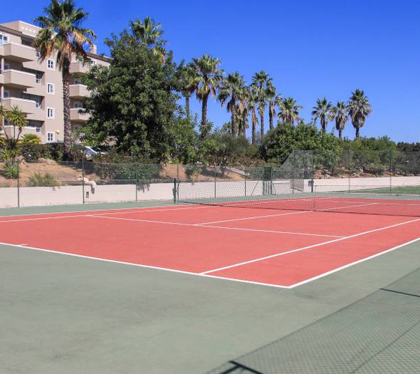Tennis court  Vitor's Plaza Alvor