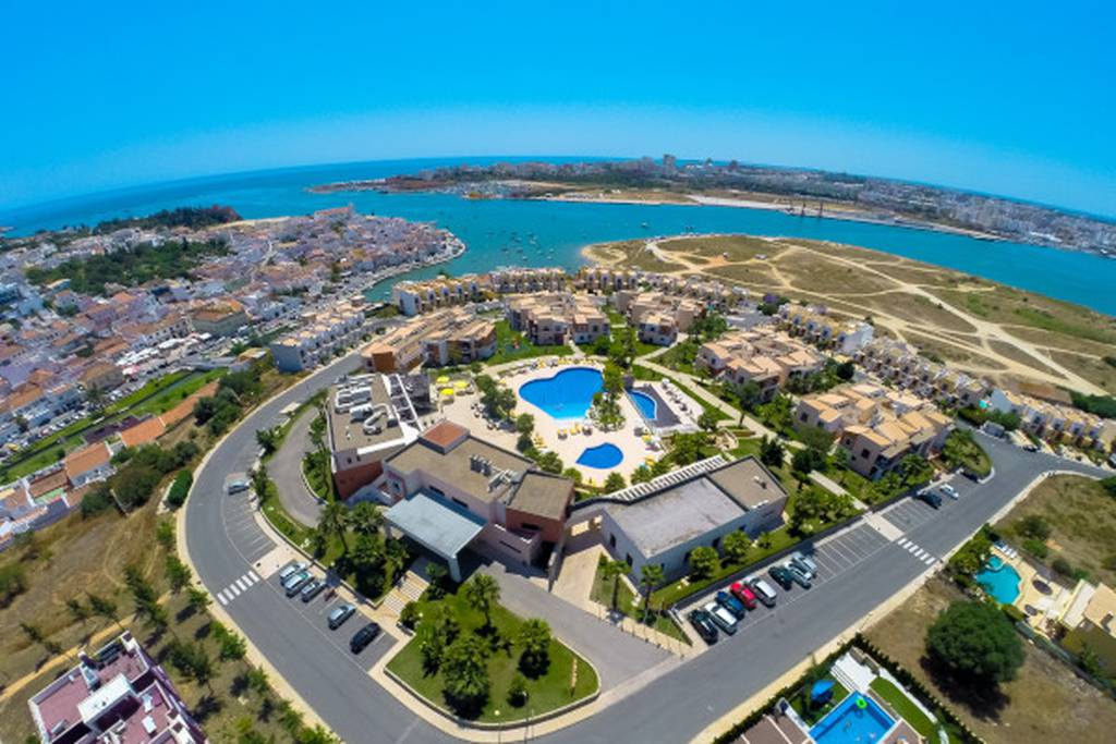 As melhores ofertas e preços apenas no site oficial! Vitor's Hotels & Apartments