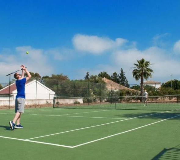 Tennis court  Vitor's Plaza Alvor