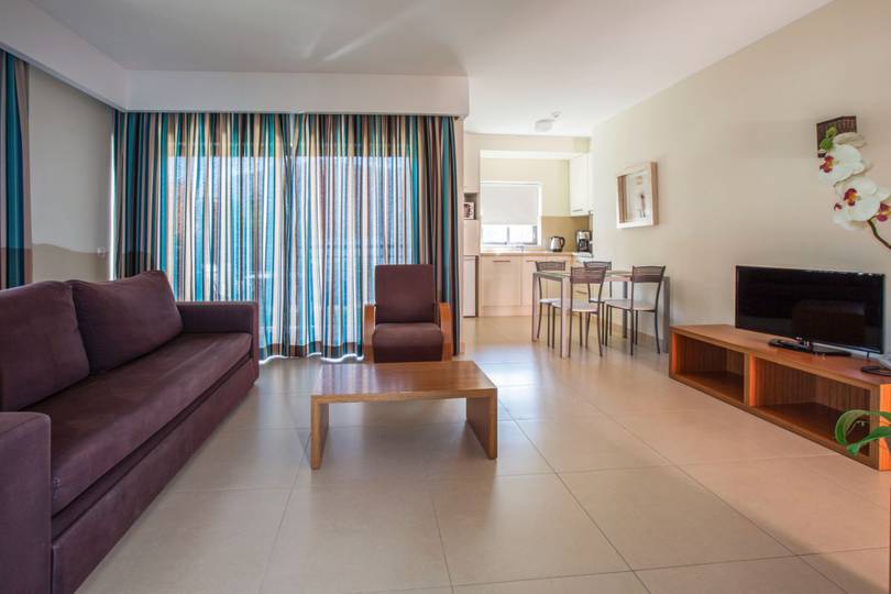 One bedroom river or pool view family apartment  Vitor's Village Ferragudo