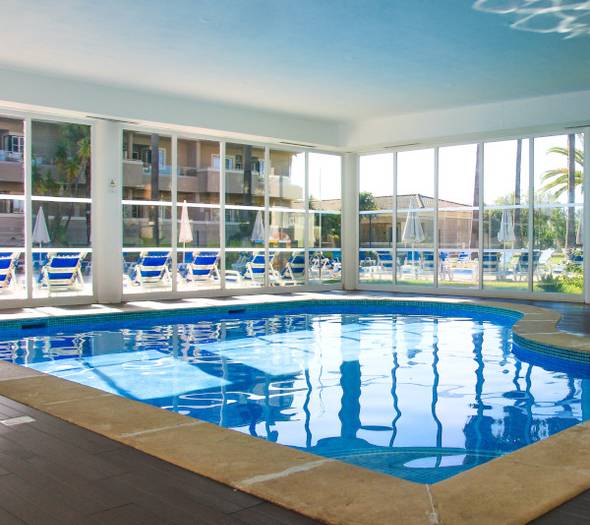 Interior pool  Vitor's Plaza Alvor
